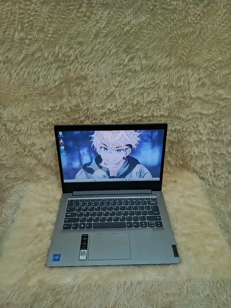 Laptop Lenovo Slim 3 14IGloss