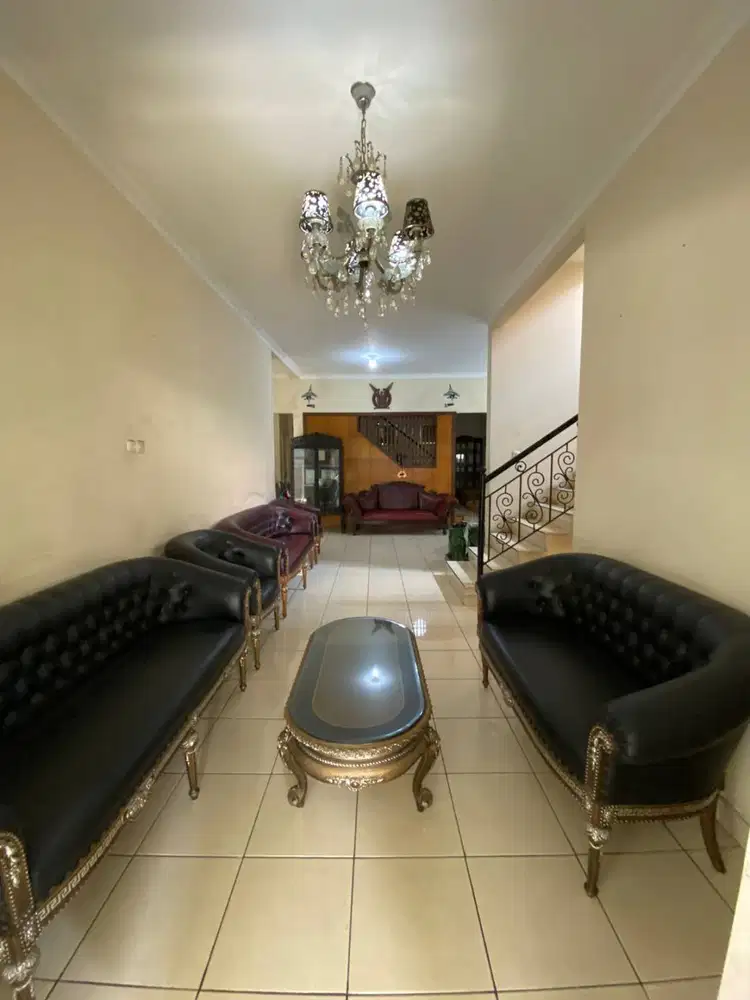 Dijual Rumah Cantik Siap Huni di Kota Baru Parahyangan