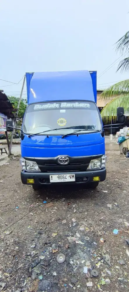 DYNA 115ET TAHUN 2004 BOX KONTENER JUMBO