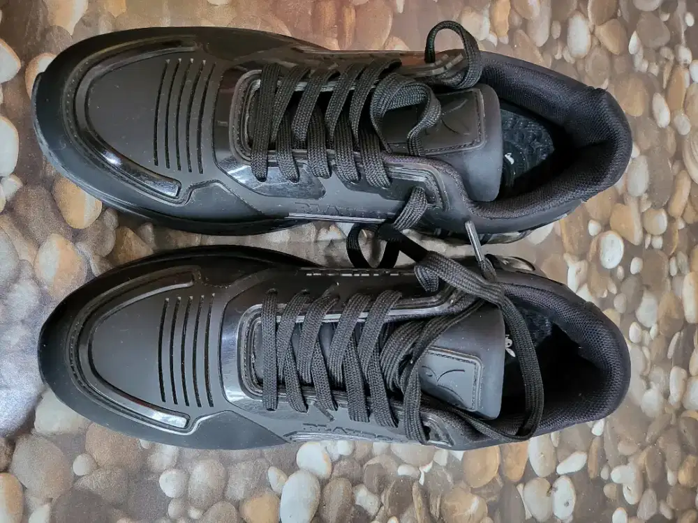 Sepatu merk PLAYBOY HITAM