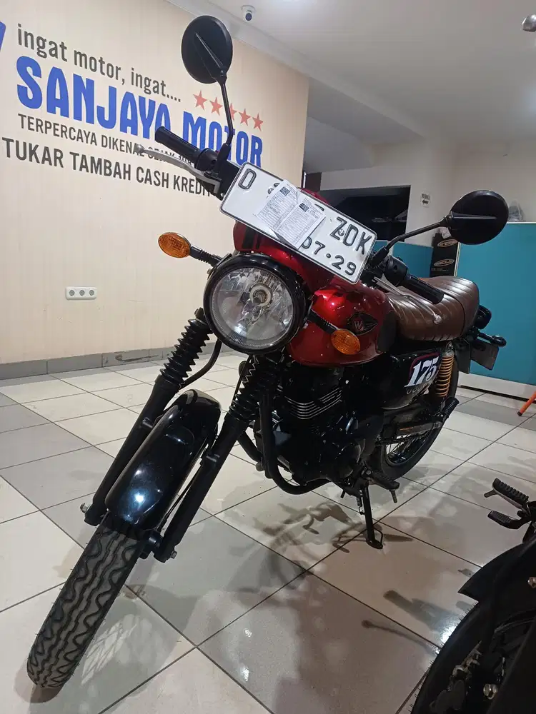 W 175 CAFE 2019 - SRI SANJAYA MOTOR