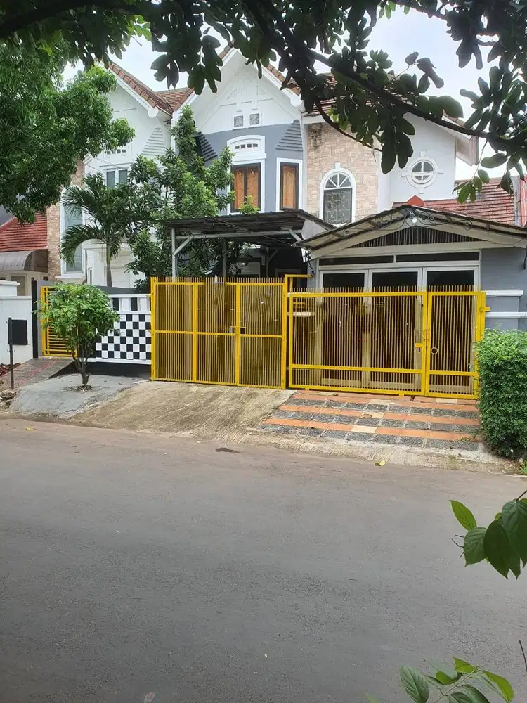 Jual Rumah Harga Tanah Sebrang Granada Square di Kencana Loka BSD
