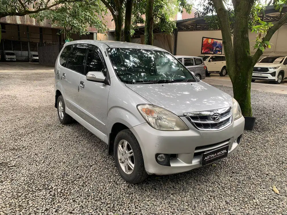 DAIHATSU XENIA 1.3 XI DELUXE MT 2010 MANUAL