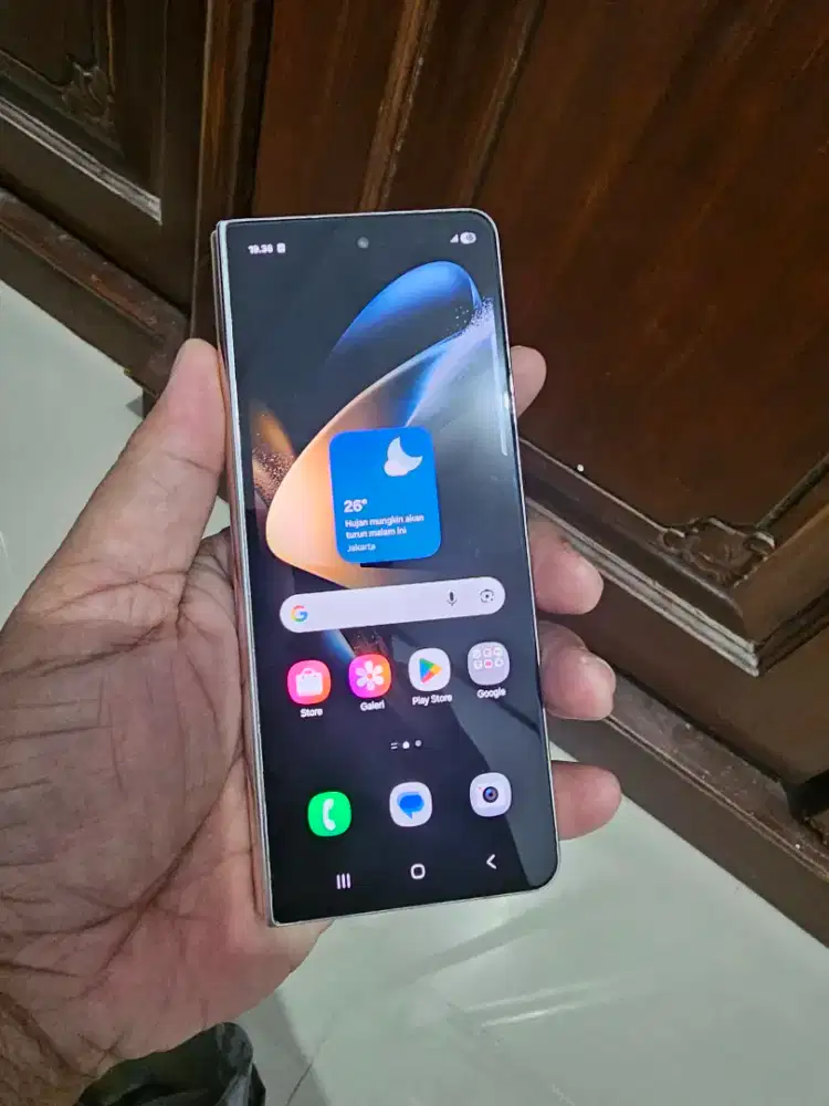 Sam Z fold 4 12/ 512gb minus lcd dalam. Luar aman. Fullset