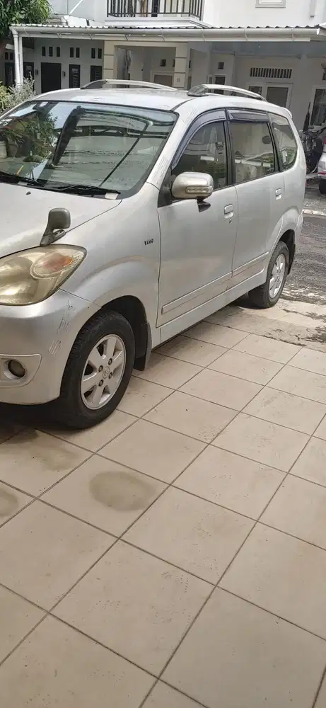 Toyota Avanza 2010 Bensin