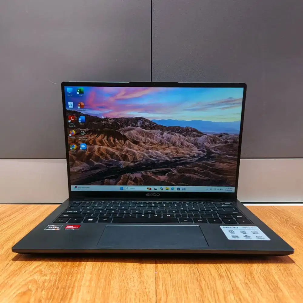 AXIOO MYBOOK HYPE 5 AMD X6//RAM 16 GB//VGA RADEON (2GB)