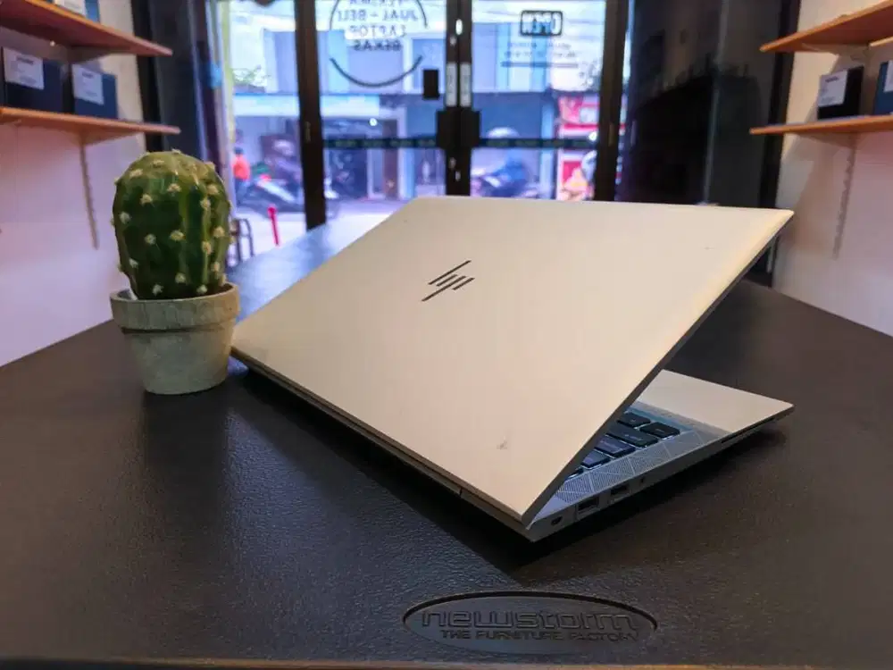 HP ELITEBOOK 840-G7//CORE i5-10310U//KEYBOARD BACKLIT