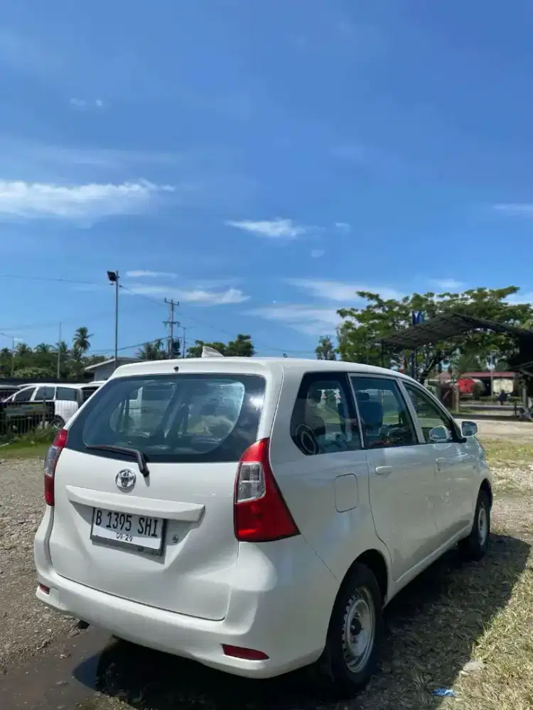 Mobil bekas murah ex BlueBird Padang