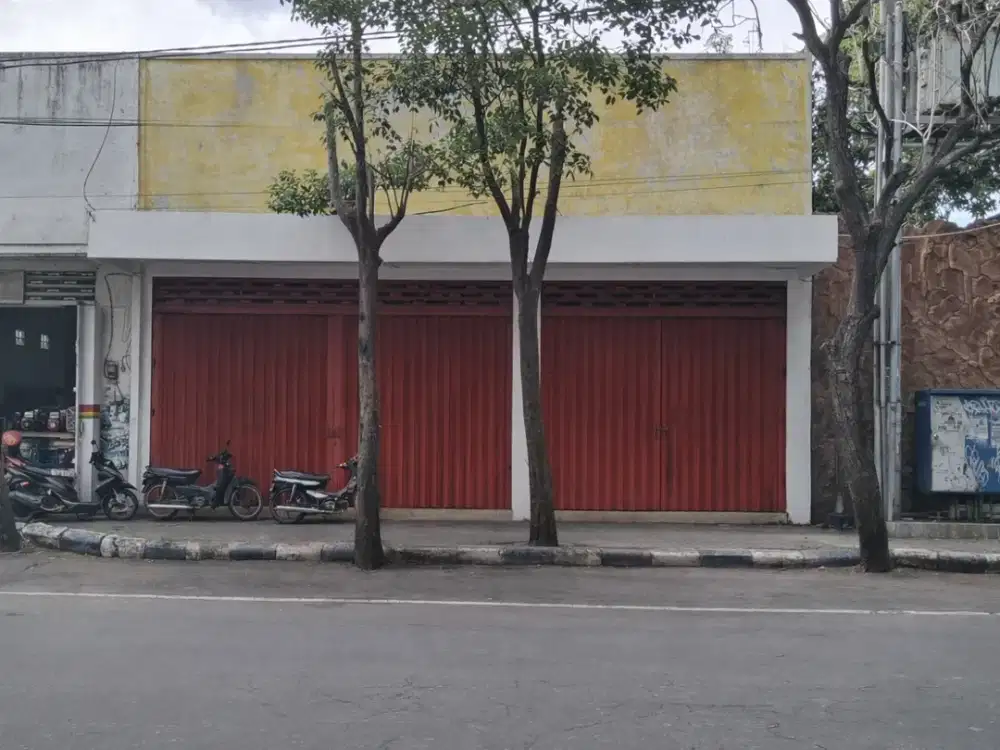 Disewakan Toko Strategis di Jl. A. Yani, Jombang