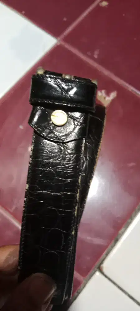 Sabuk kulit ferre ori