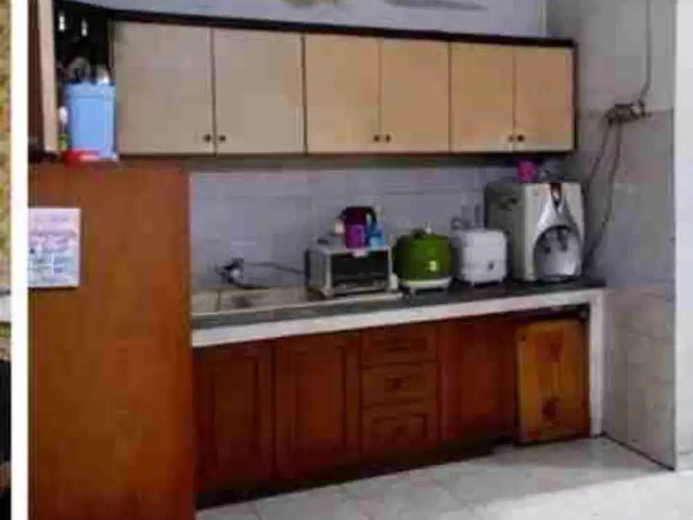 DiJUAL rumah di jalan utama