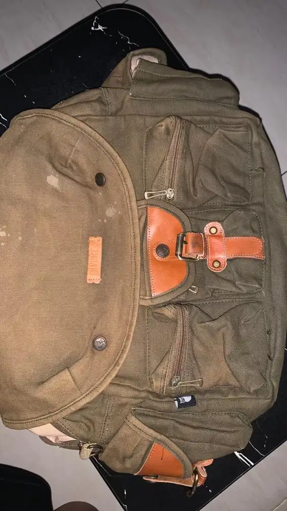 TAS VINTAGE LOKAL BRAND