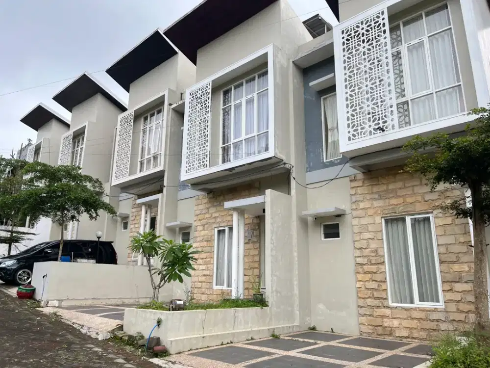 Villa Free Management, 1 Menit BNS dan Alun-Alun Batu Malang