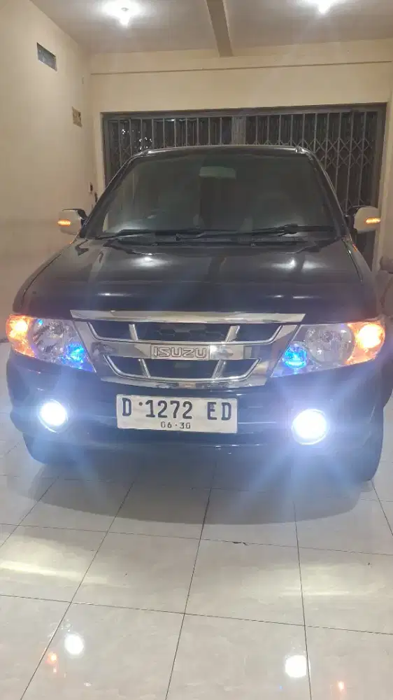 grand touring turbo hitam 2008