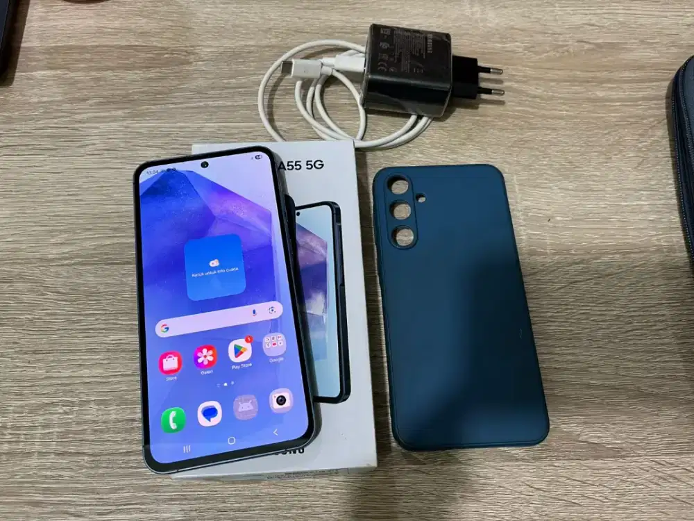 Samsung galaxy A55 5G 8/256gb Fulset lecet di casing aja kaya di pict.
