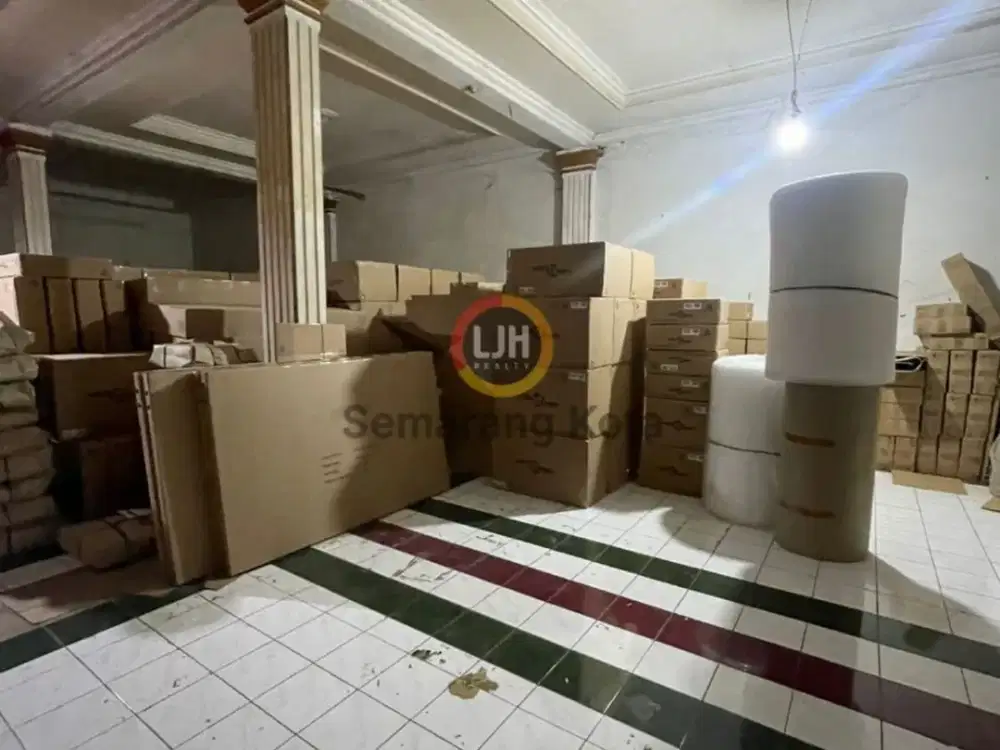 Gudang di daerah Tahunan, Jepara