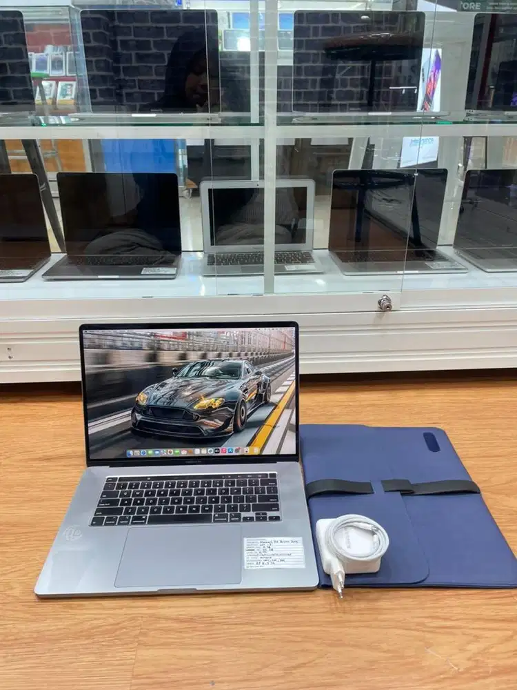 Macbook Pro Retina 16 2019, Garansi 2bulan