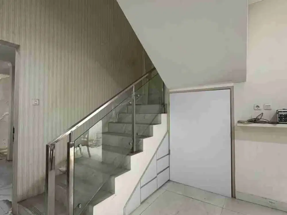 DiJUAL rumah di janur elok