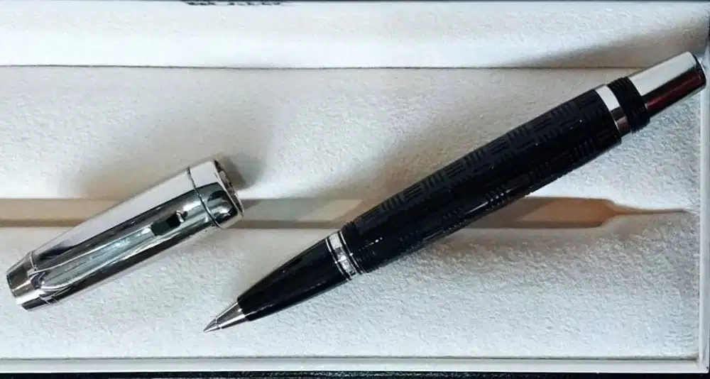 Montblanc Model Doué Platinum-Plated Rollerball