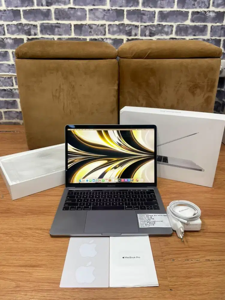 Macbook Pro 13 2018, Garansi 2bulan
