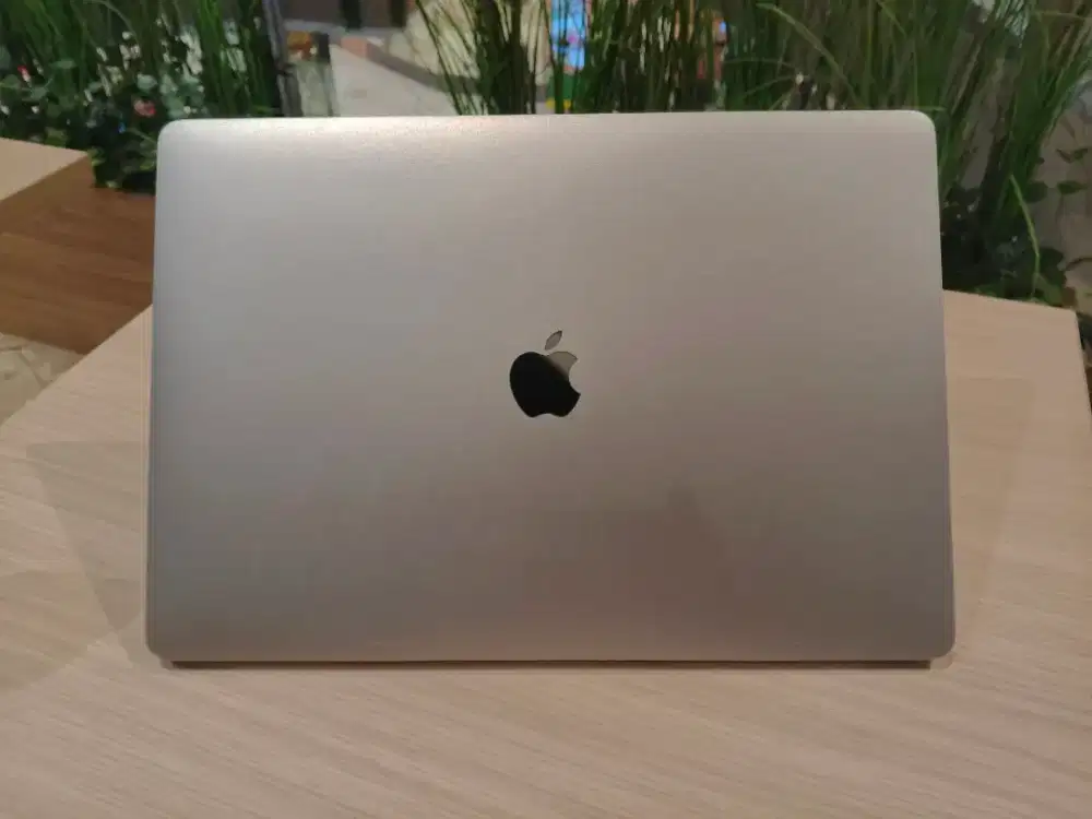 Macbook Pro Retina Touchbar 15.6 Inch Ram 16