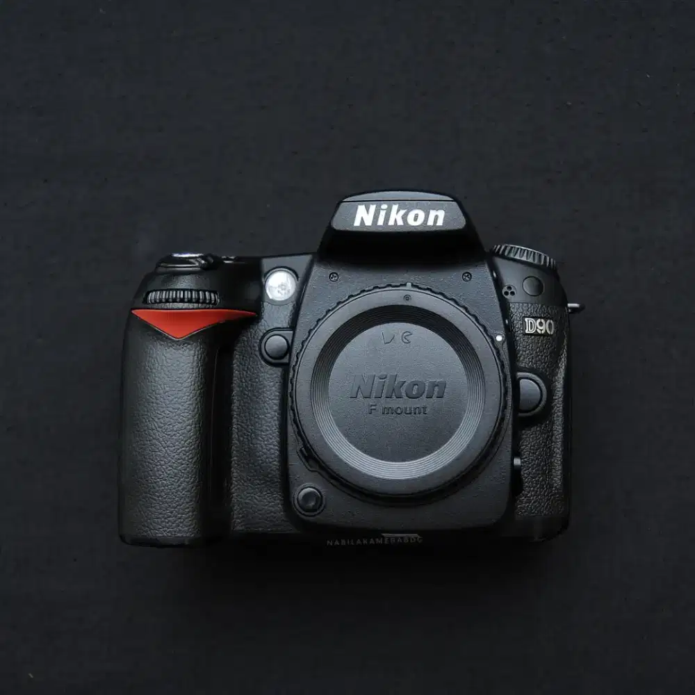 NIKON D90 BODY ONLY