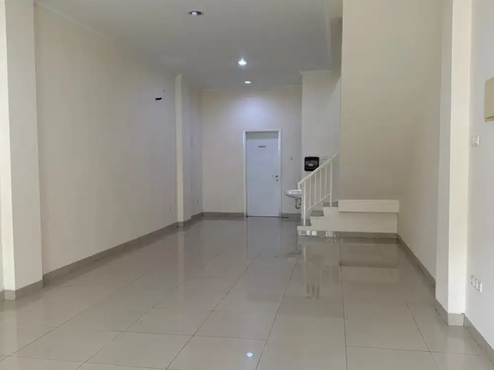 Disewakan 2 Unit Gandeng Ruko Food City Green Lake City Jakarta Barat