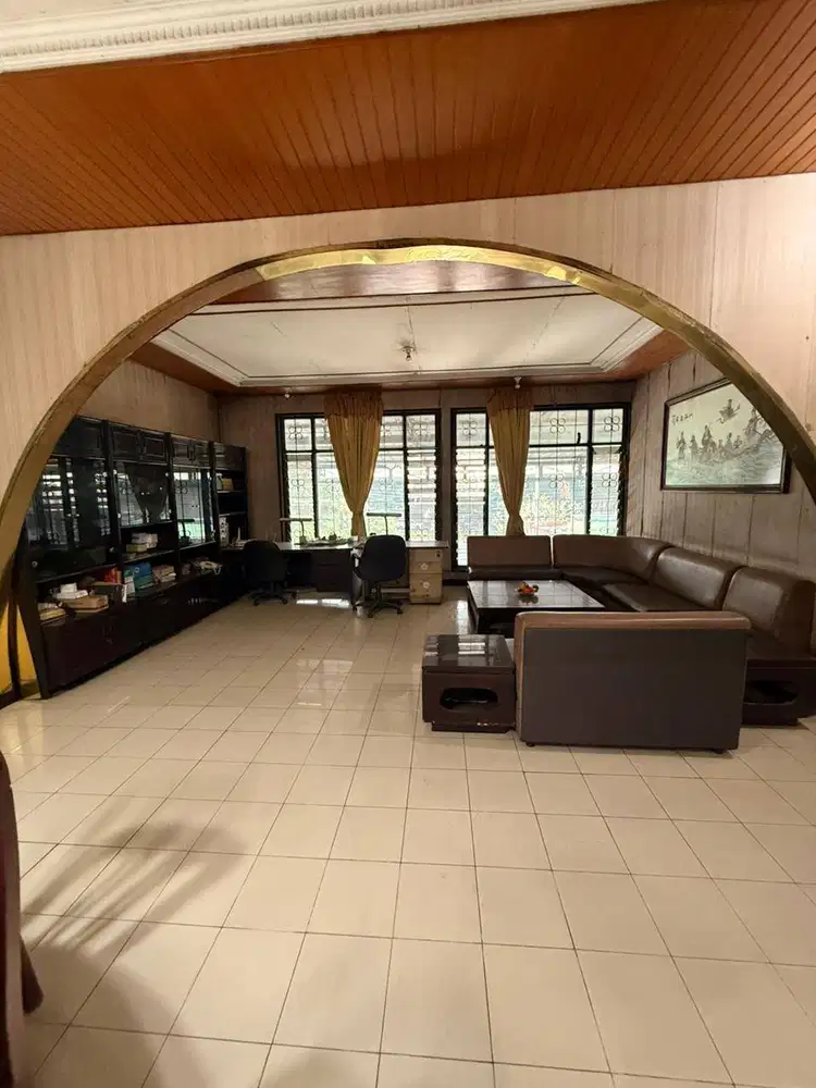 Soekarno Hatta Bandung Disewa Rumah Mainroad Strategis Cocok U/ Kantor