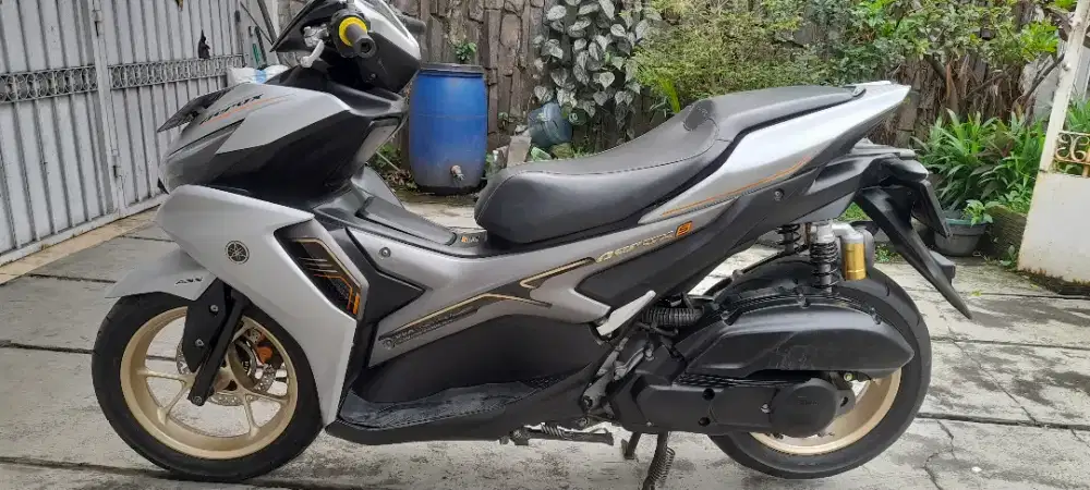Yamaha AEROX ABS Keyless connected
