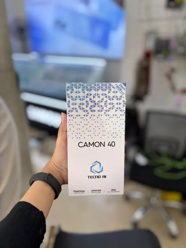 TECNO CAMON 40 8+8/256 BARU RESMI GARANSI