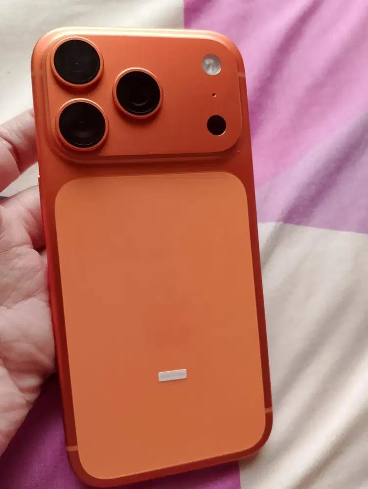 Dijual Ip17pro 256gb Orange garansi Ibox Second Like new