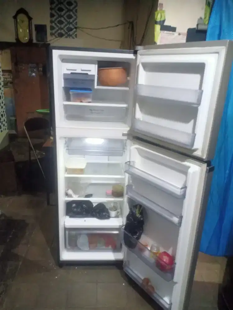 Jual kulkas panasonic 2 pintu no fros tnpa bnga es nrmal bisa diantalr