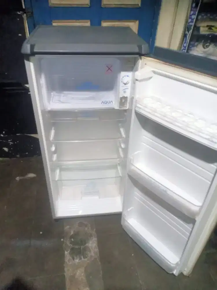 Jual kulkas Sanyo satu pintu dingin beku normal bisa diantar