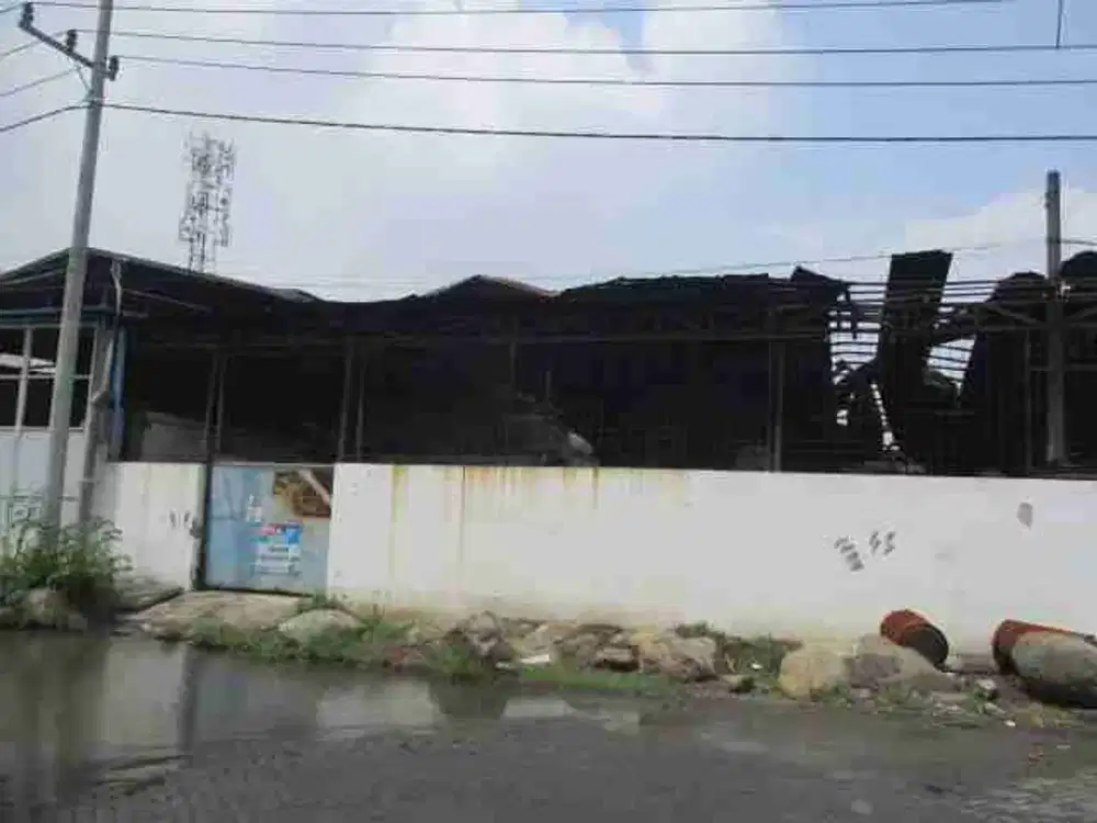 Dijual murah via lelang gudang di Kalianak Surabaya