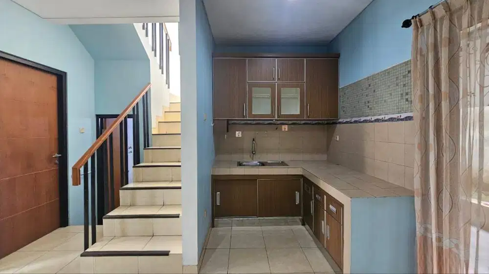 Jual Rumah 2 Lantai Lokasi Strategis Di Greenwoods Pamulang