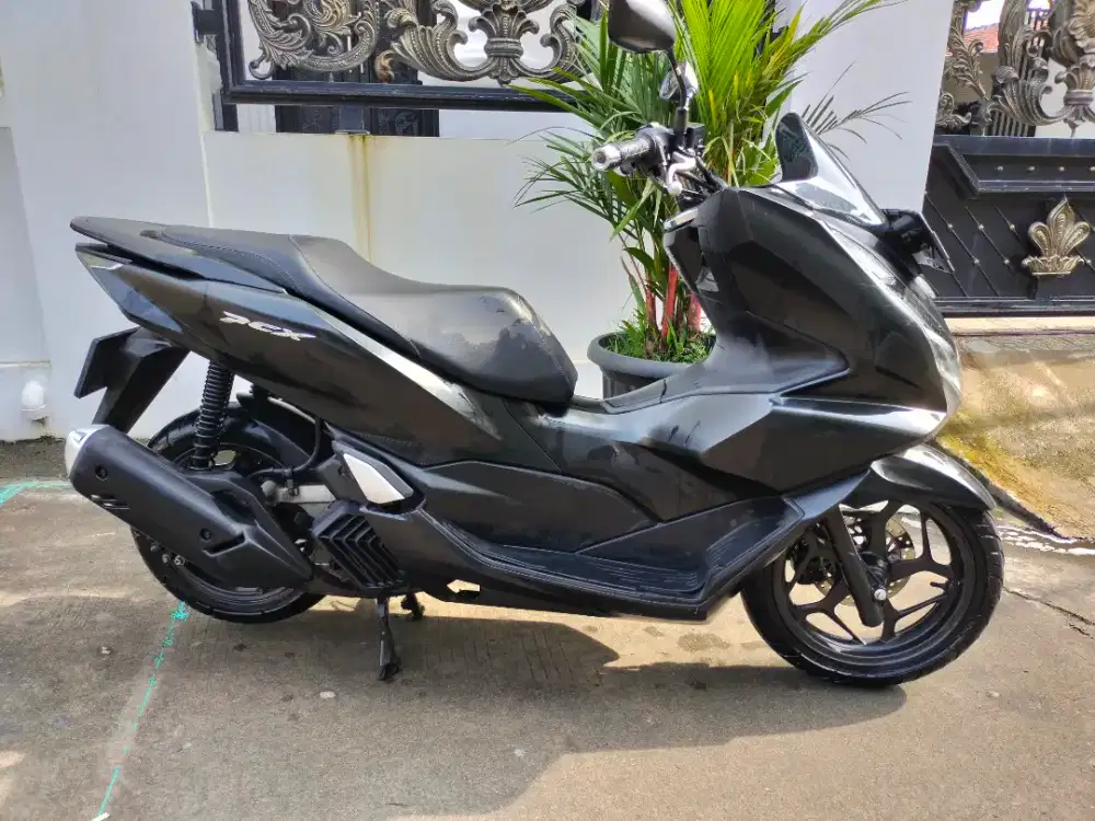 Jual pcx 2022 tangan pertama km low