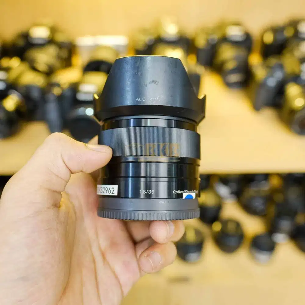 Lensa Sony 35mm 1.8 OSS No Box Mulus