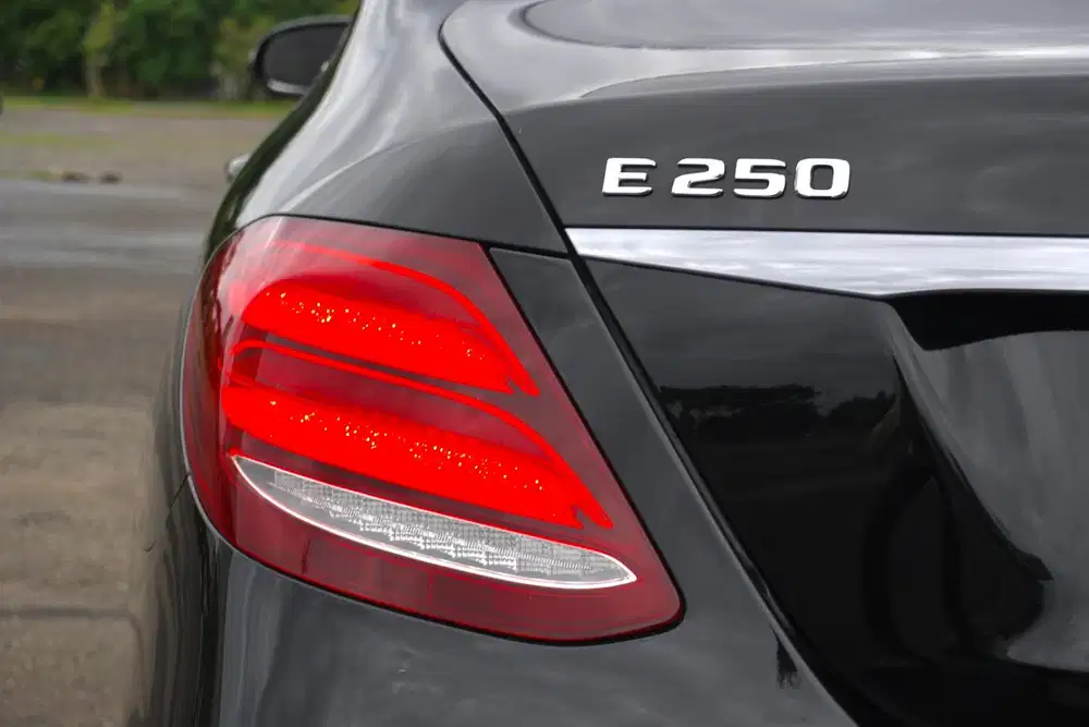 Mercedes Benz E250
Avantgarde W213 2018