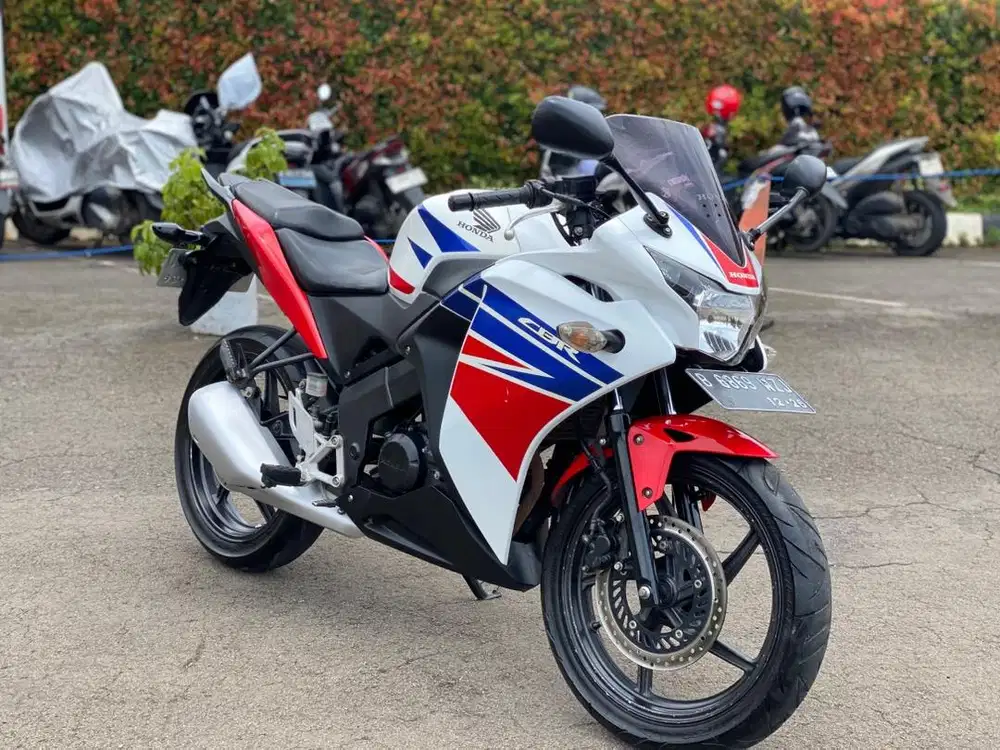 Honda CBR 150 R CBR 150R CBU KPP 2014