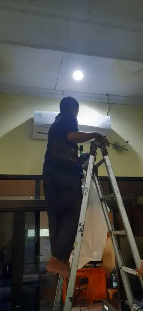 SERVICE AC ( SYUHADA TEKNIK)