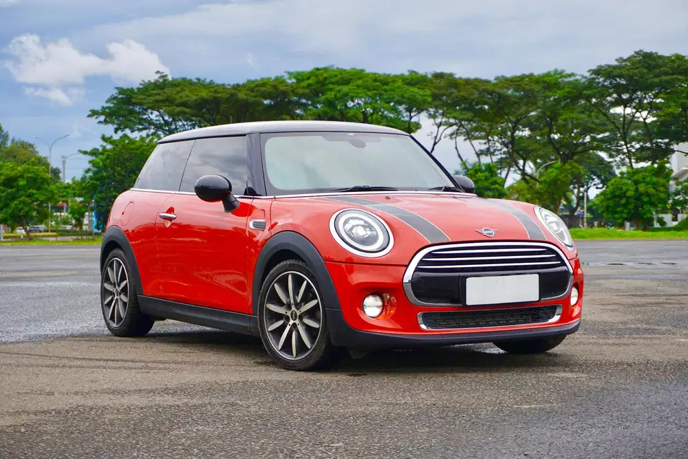 Mini Cooper F56 Facelift 
3-Doors 2018 / 2019