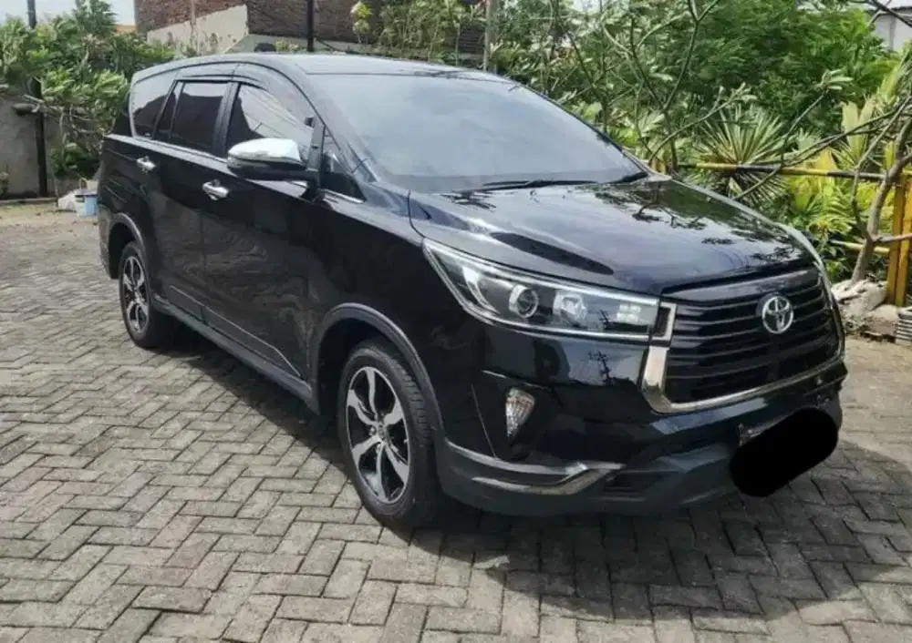 Innova Venturer AT disel 2022 jual cepat