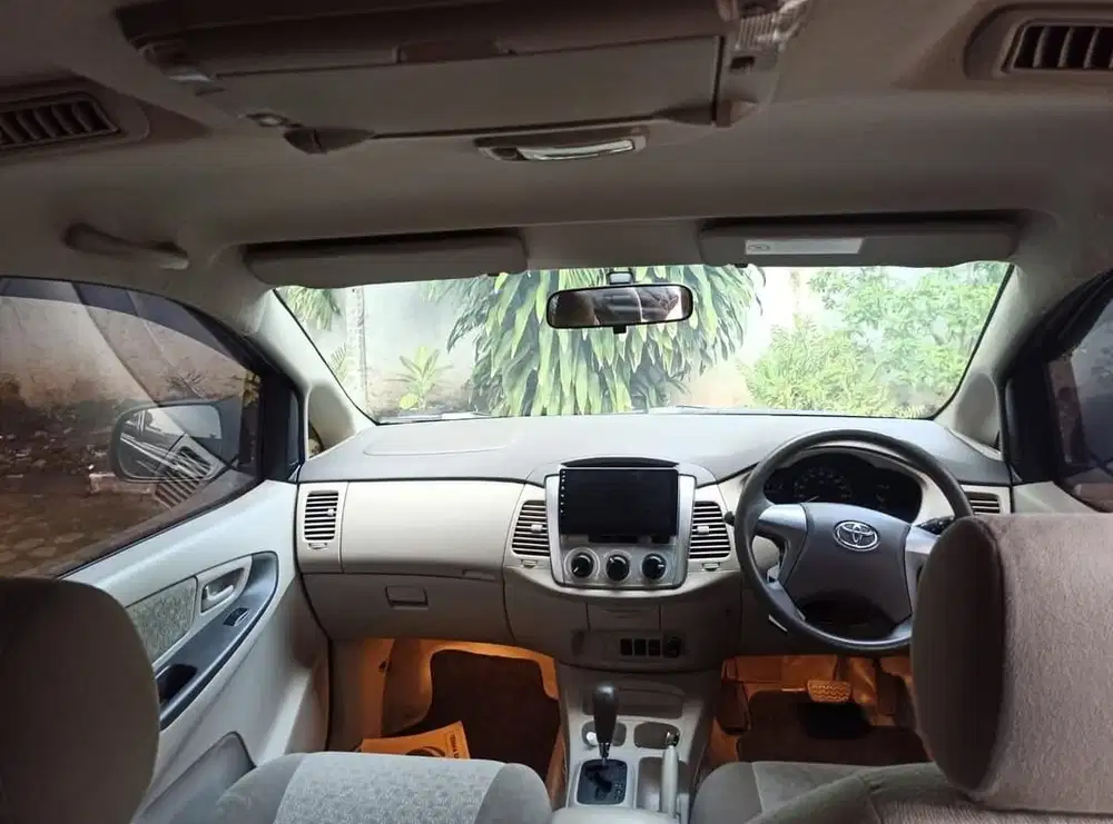 Toyota Kijang Innova 2015 Bensin