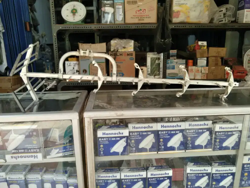 ANTENA LUAR DIGITAL MERK PF HDU19 BEKAS