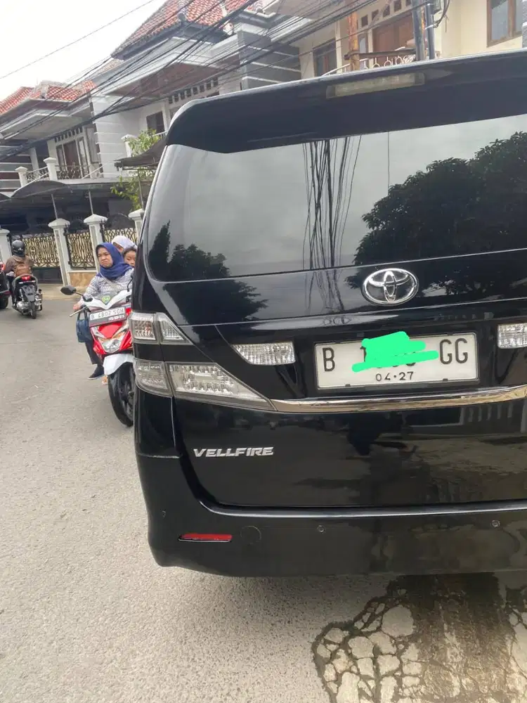 TOYOTA VELLFIRE 2.5 V 2011