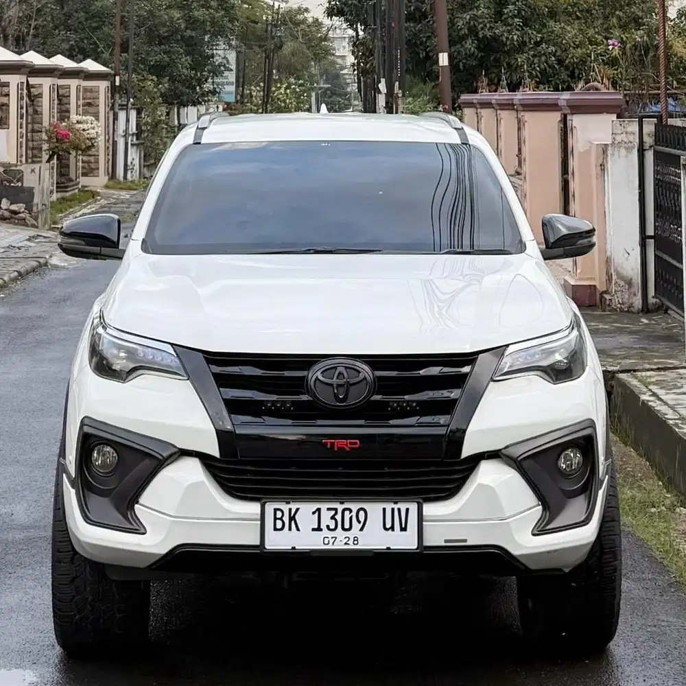 Toyota Fortuner VRZ TRD 2.4 Matic 2018