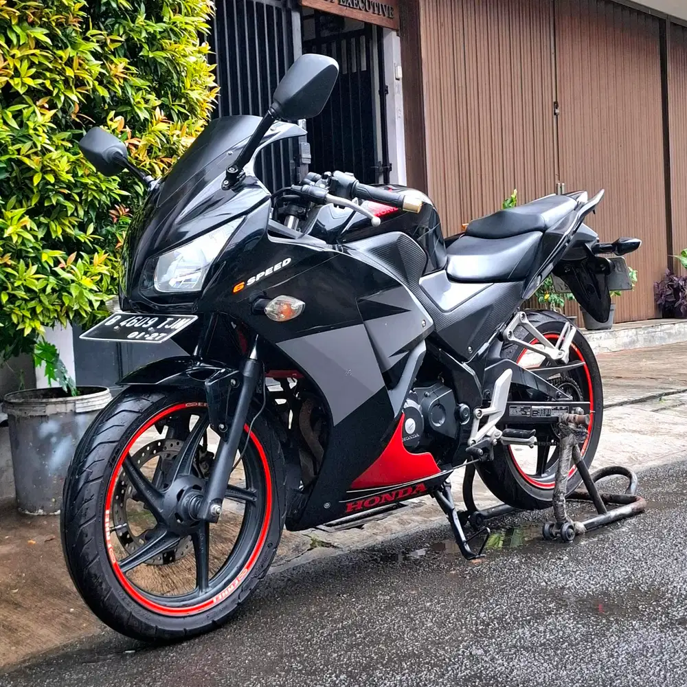 KM SANGAT RENDAH‼️  All New Honda CBR 150 CC  Tahun 2017 ISTIMEWA