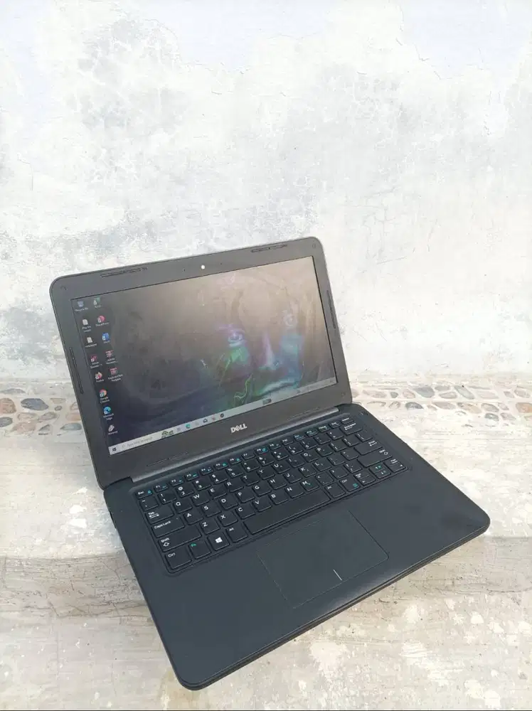 DELL LATITUDE 3380 CORE i3 GEN 6 RAM 8GB SSD 128GB