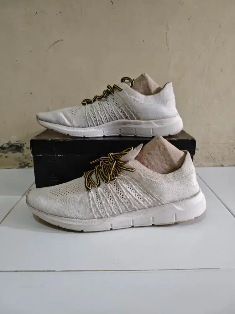 Sepatu NAH Project Triple White
Size 46 (30 cm) US 12,5