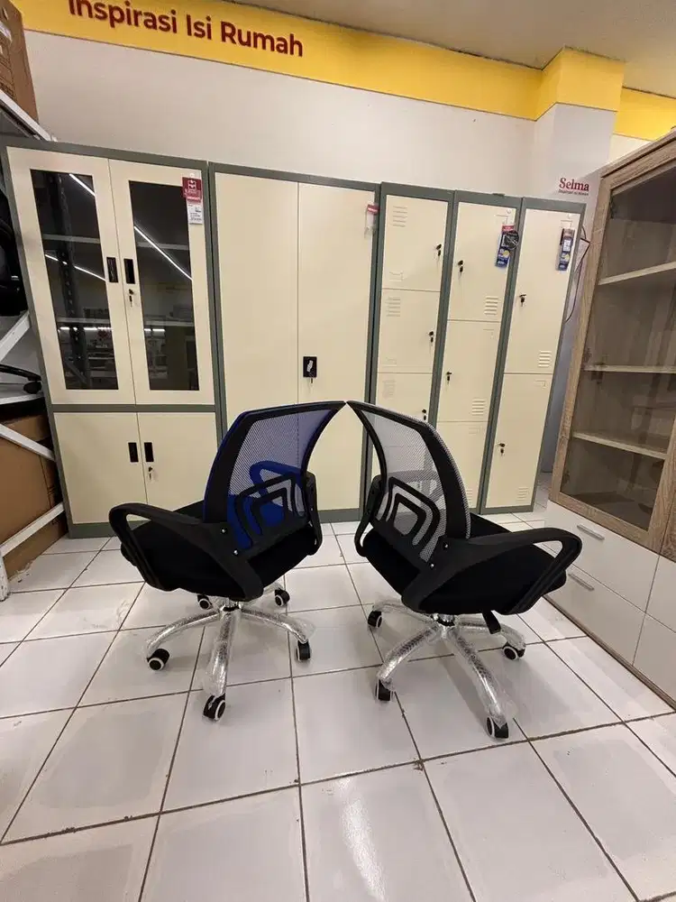 KURSI KANTOR 300RBAN!